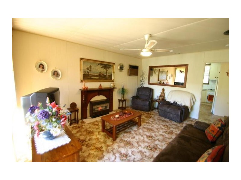 18 Marx Crescent, Ararat VIC 3377