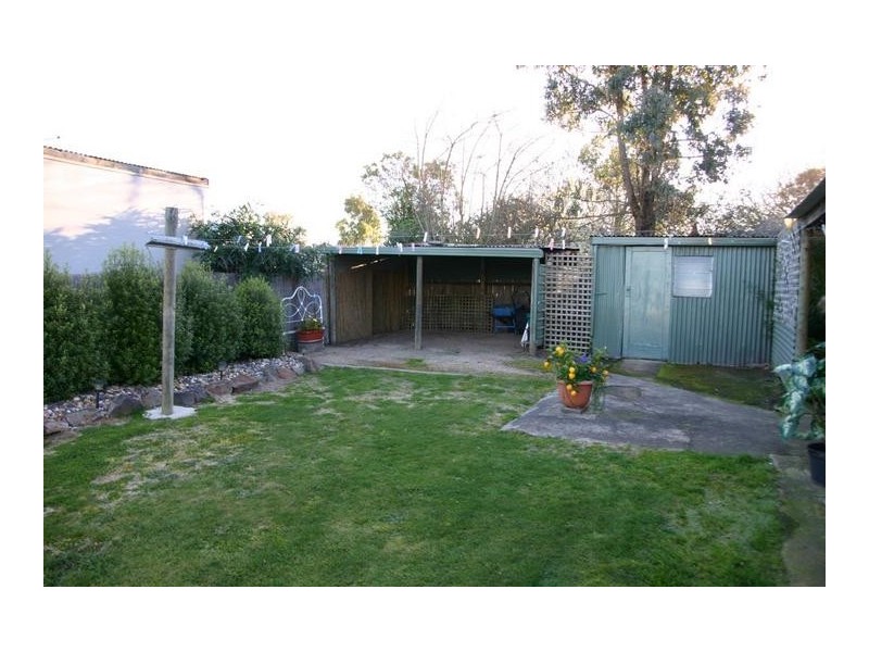 18 Marx Crescent, Ararat VIC 3377