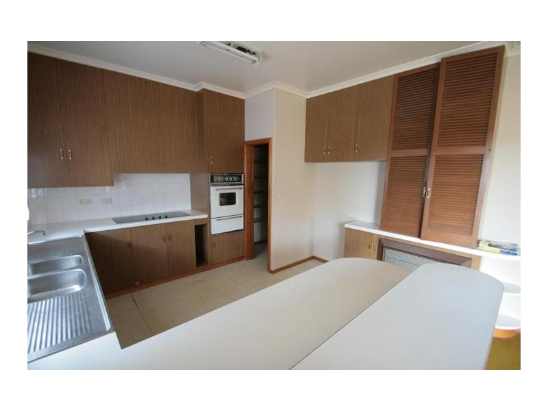 44 Churchill Avenue, Ararat VIC 3377