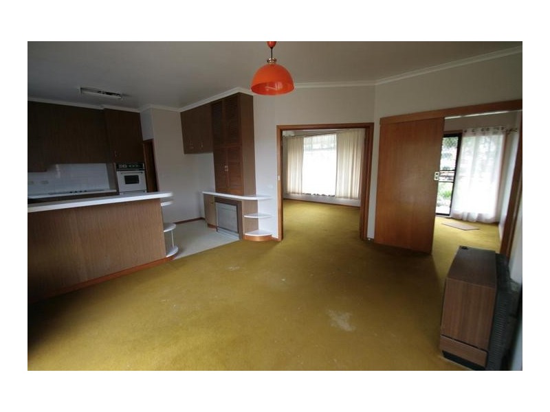 44 Churchill Avenue, Ararat VIC 3377