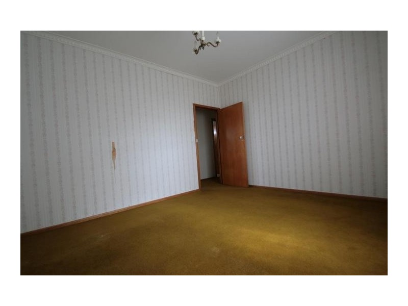 44 Churchill Avenue, Ararat VIC 3377