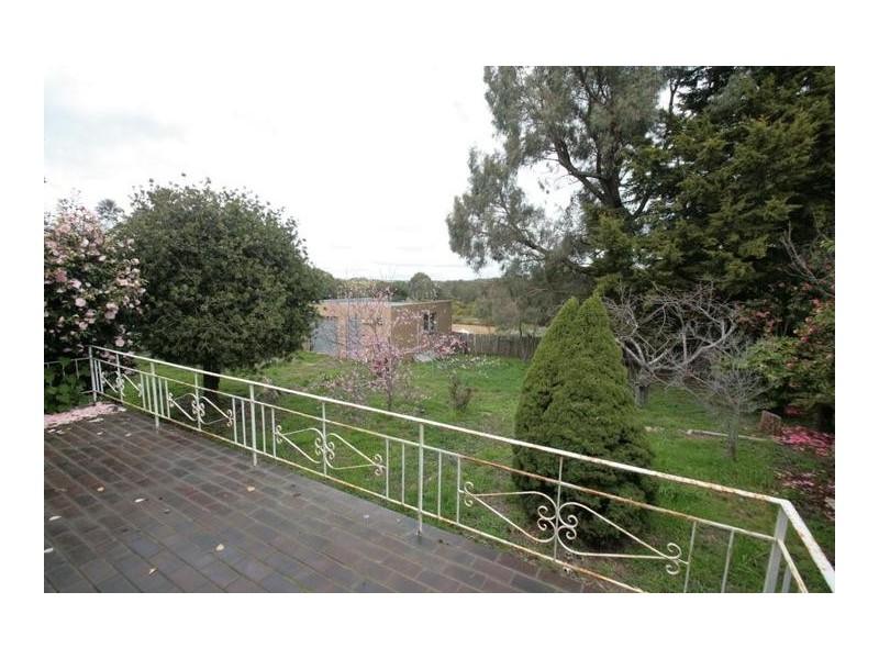 44 Churchill Avenue, Ararat VIC 3377