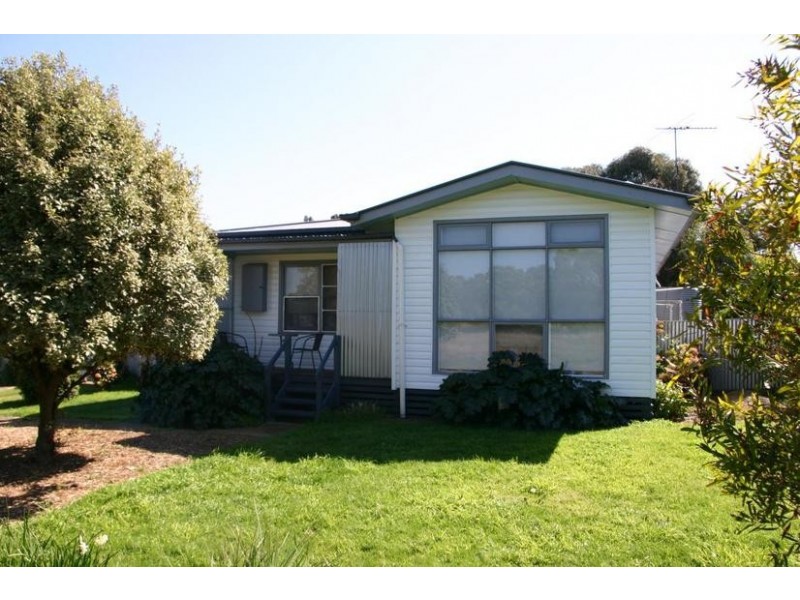 27 Johnstone Street, Wickliffe VIC 3379