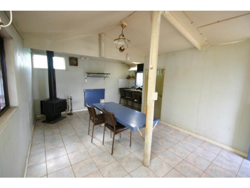 27 Johnstone Street, Wickliffe VIC 3379