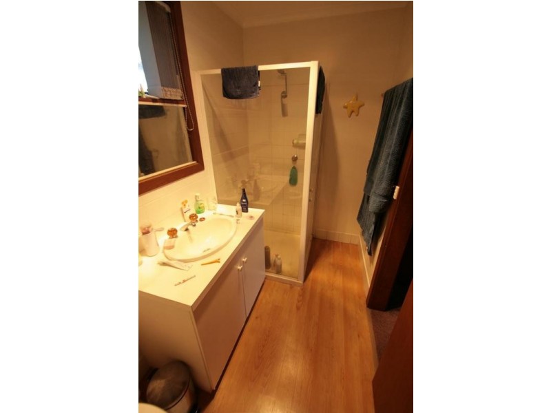 14 Ellerker Avenue, Ararat VIC 3377