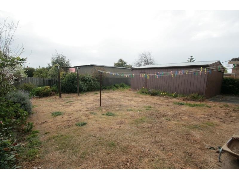 14 Ellerker Avenue, Ararat VIC 3377