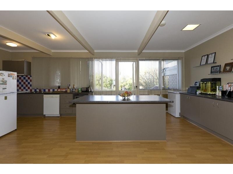 27 High Street West, Ararat VIC 3377