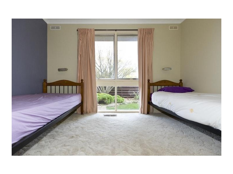 27 High Street West, Ararat VIC 3377