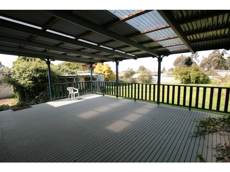 8 Vincent Street, Ararat VIC 3377