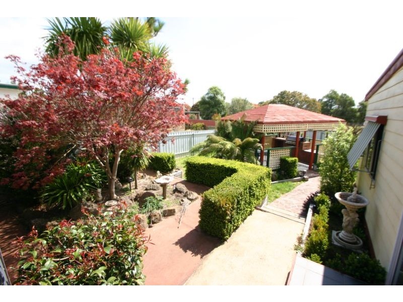 14 Clarke Street, Ararat VIC 3377