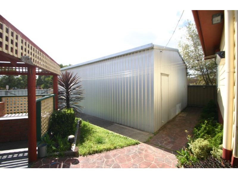 14 Clarke Street, Ararat VIC 3377