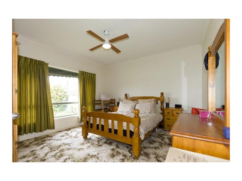 32 Banfield Street, Ararat VIC 3377