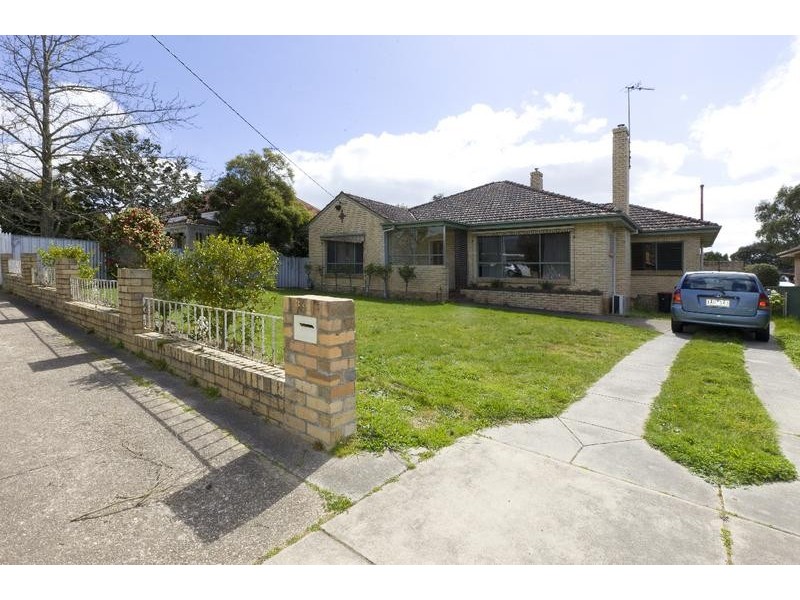 32 Banfield Street, Ararat VIC 3377