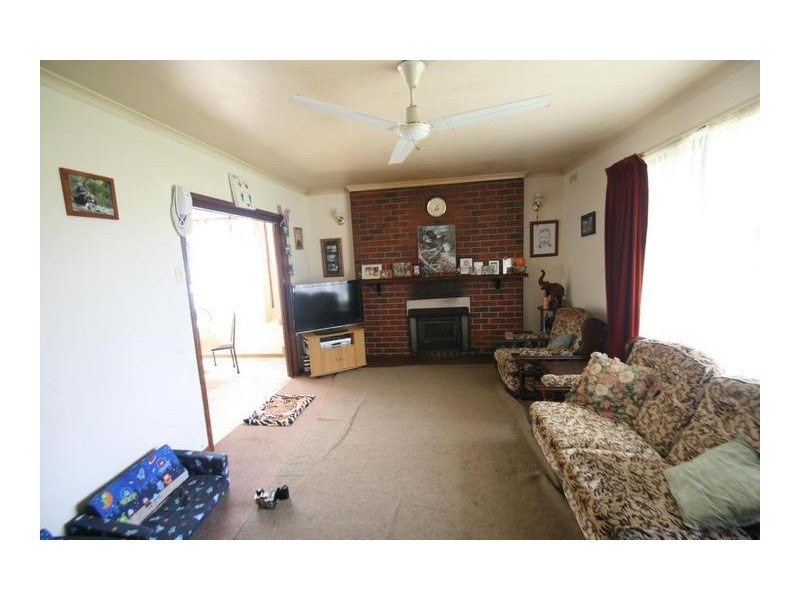 19 Blind Creek Road, Elmhurst VIC 3469