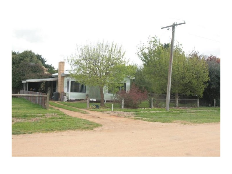 49 Grahams Road, Lake Bolac VIC 3351
