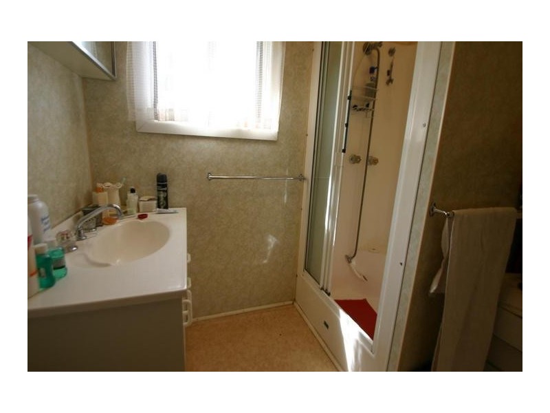 49 Grahams Road, Lake Bolac VIC 3351