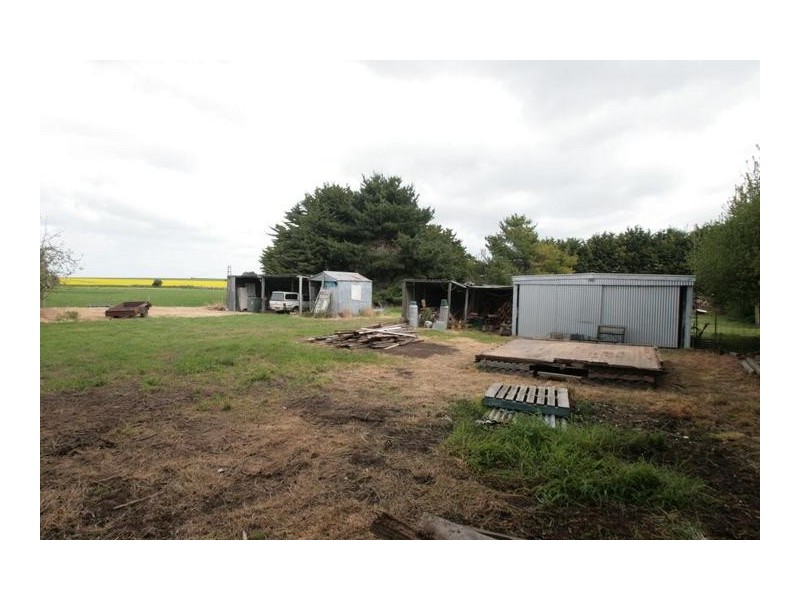 49 Grahams Road, Lake Bolac VIC 3351