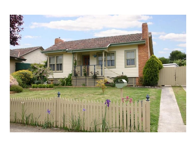 17 Wilmot Street, Ararat VIC 3377