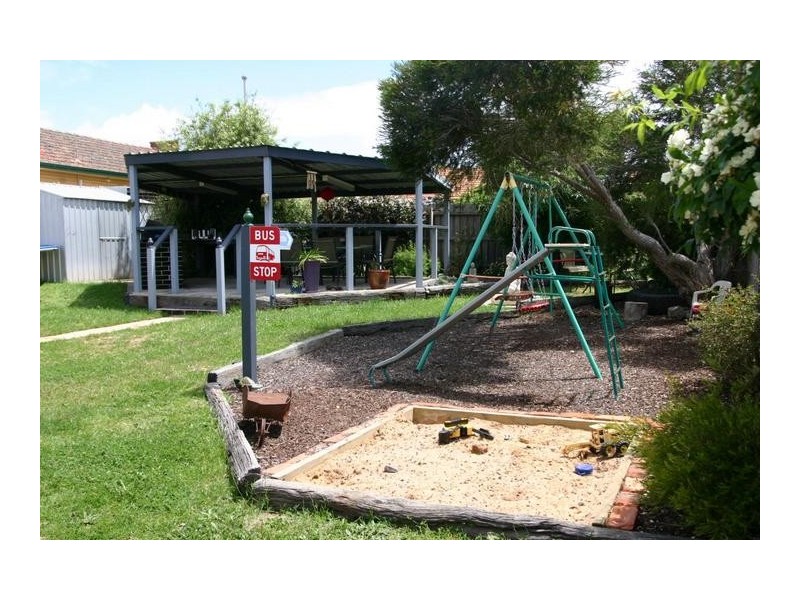 17 Wilmot Street, Ararat VIC 3377