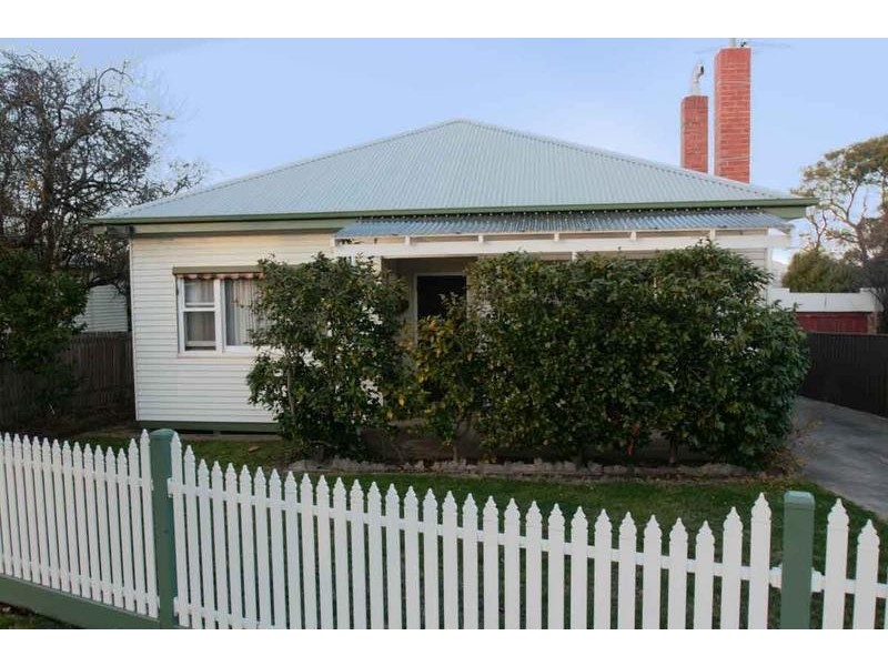 10 George Road, Ararat VIC 3377