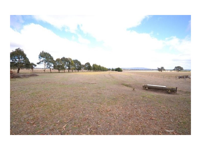 99 Warrayatkin Road, Ararat VIC 3377