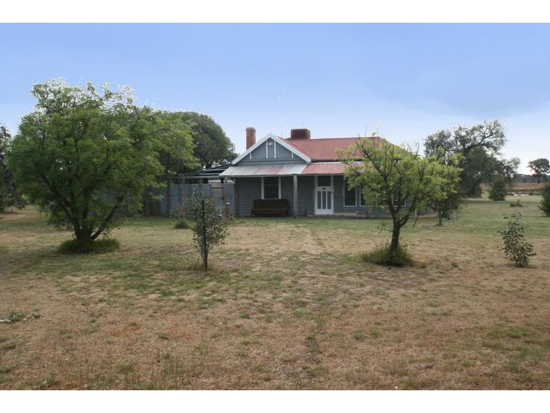 365 Sandy Creek Road, Great Western VIC 3377