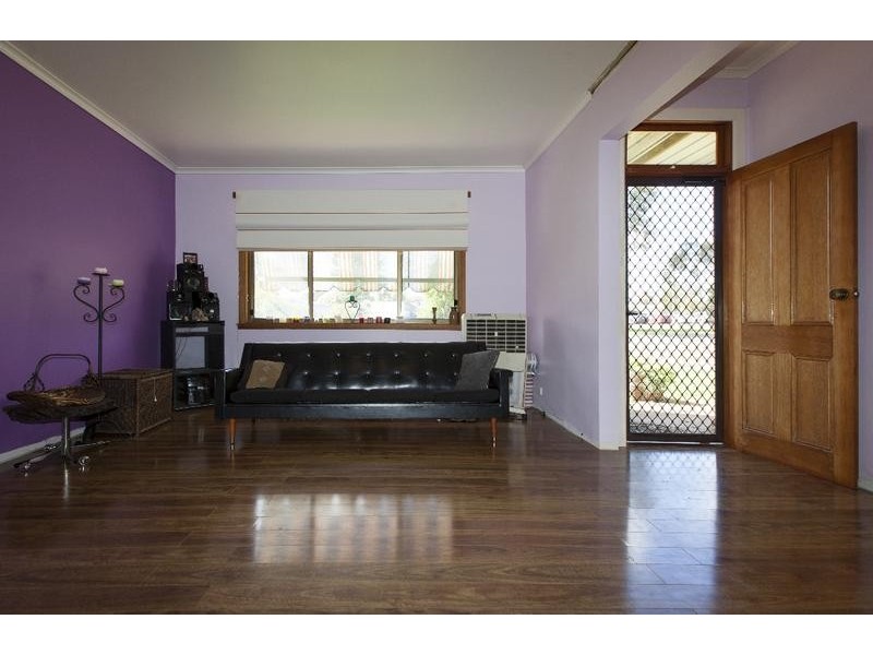 93 Montgomery Street, Lake Bolac VIC 3351