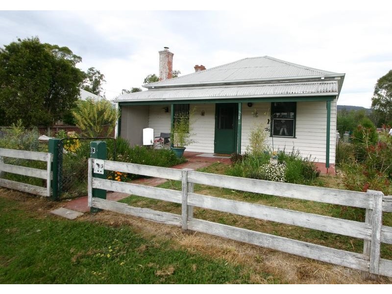 13 High Street, Elmhurst VIC 3469