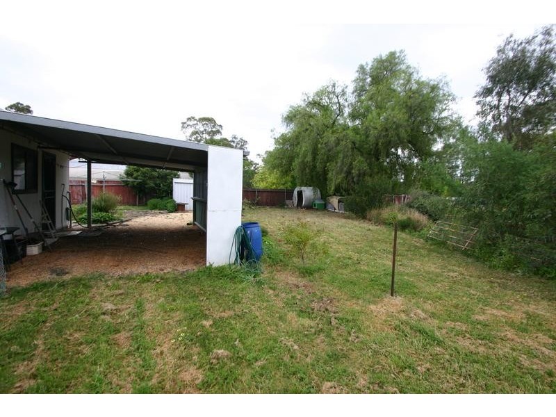 13 High Street, Elmhurst VIC 3469
