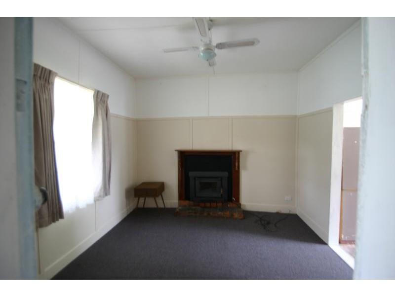13 High Street, Elmhurst VIC 3469