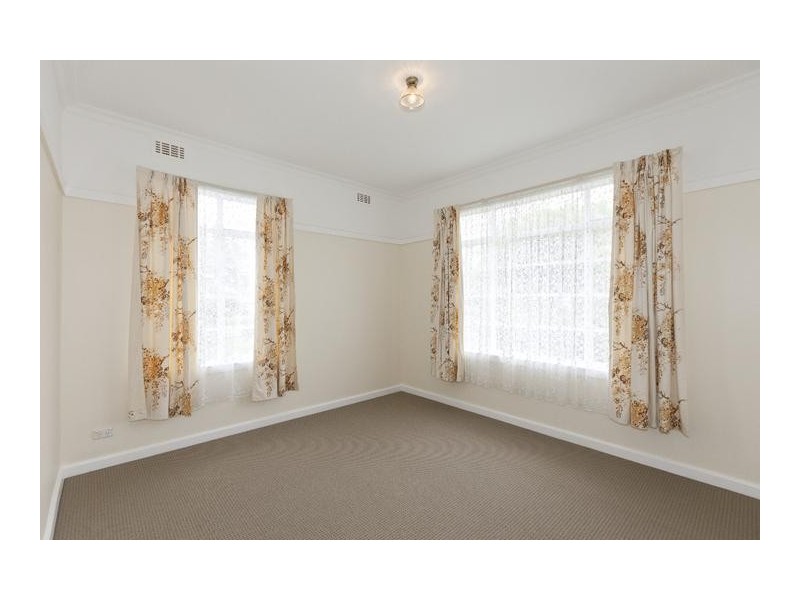 19 Churchill Avenue, Ararat VIC 3377