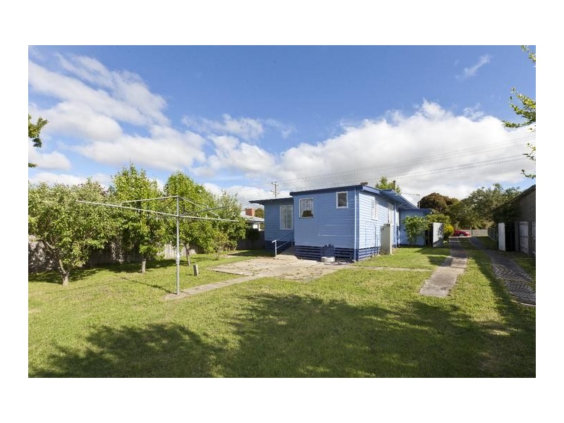 19 Churchill Avenue, Ararat VIC 3377
