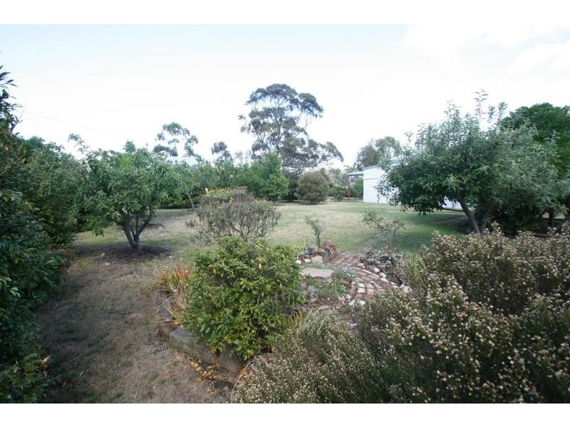 4 Dean Street, Landsborough VIC 3384