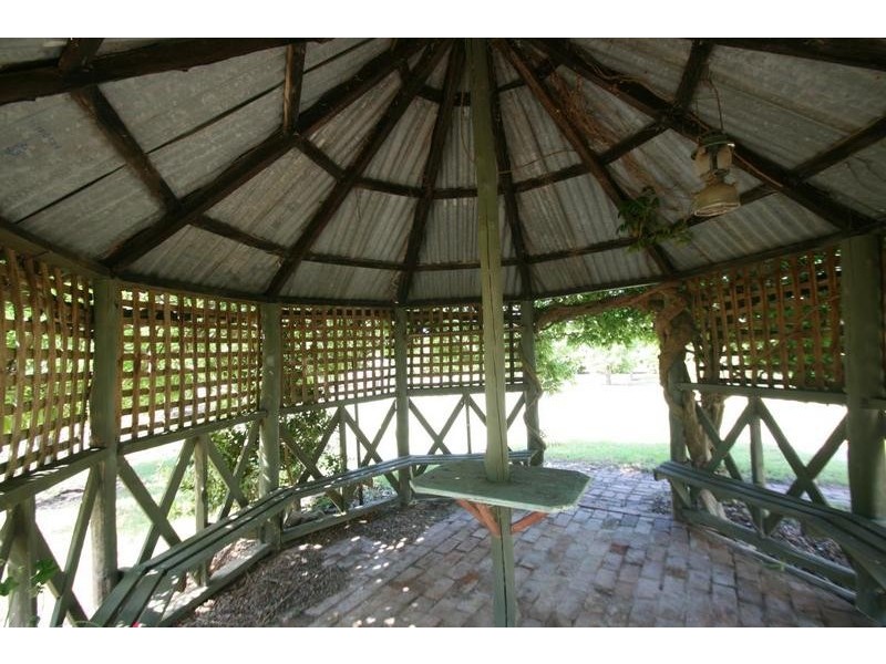 4 Dean Street, Landsborough VIC 3384