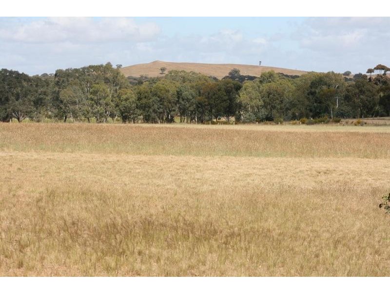 4 Dean Street, Landsborough VIC 3384