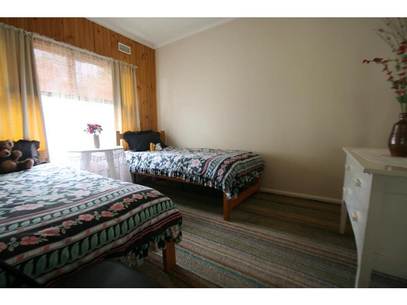 24 Commercial Street, Willaura VIC 3379