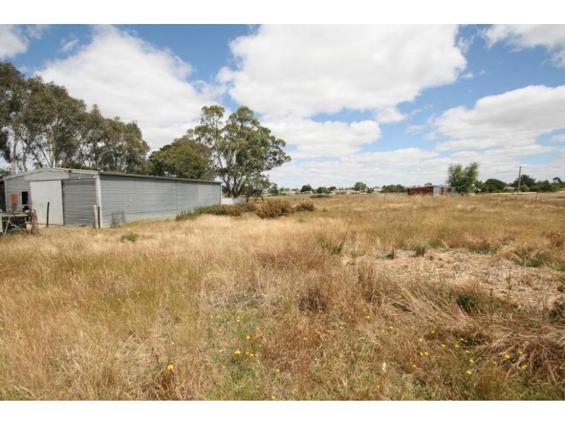 64 McLellan Street, Ararat VIC 3377