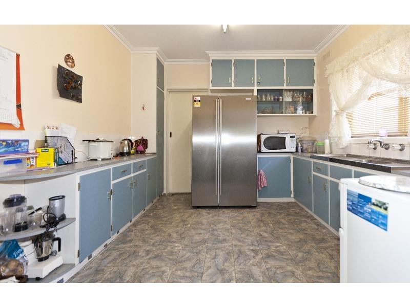 22 Hucker Street, Ararat VIC 3377