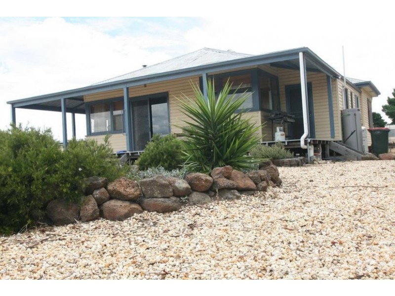 13 Thomas Road, Armstrong VIC 3377