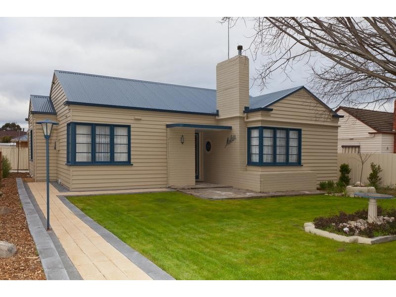 10 Baird Street, Ararat VIC 3377