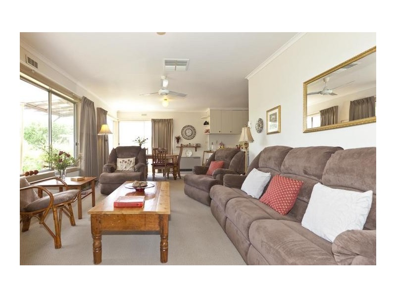 19 Barkly Street West, Ararat VIC 3377