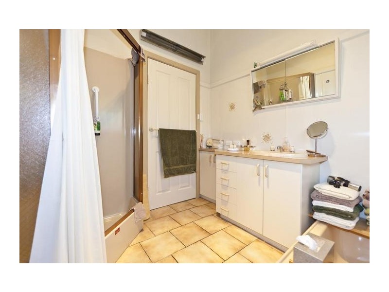 19 Barkly Street West, Ararat VIC 3377