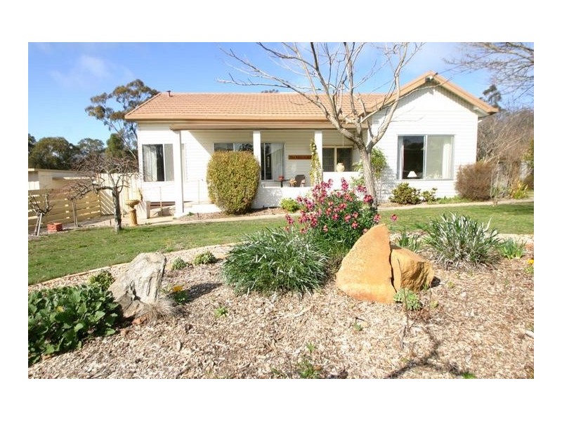 19 Barkly Street West, Ararat VIC 3377