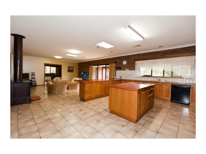 13 Golf Links Road, Ararat VIC 3377