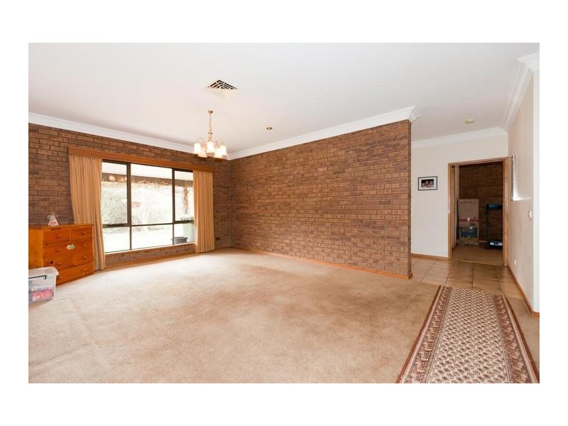 13 Golf Links Road, Ararat VIC 3377