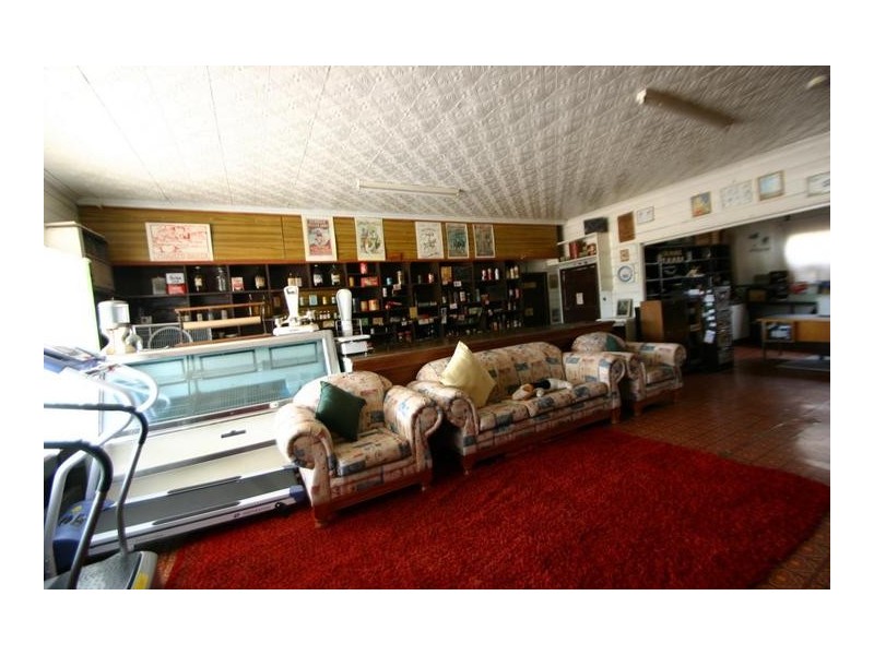 19 Main Road, Buangor VIC 3375