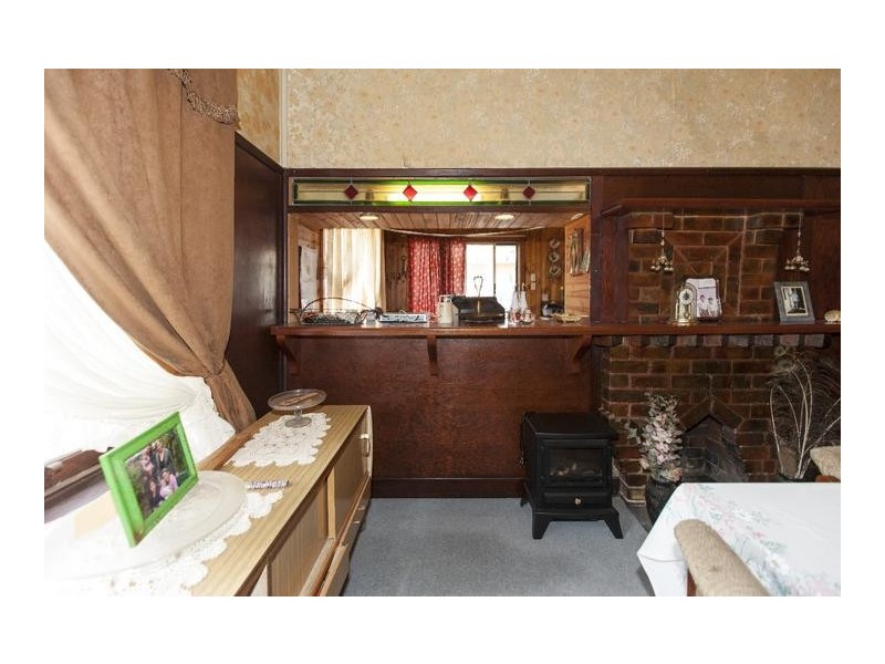 6 Livingstone Street, Beaufort VIC 3373