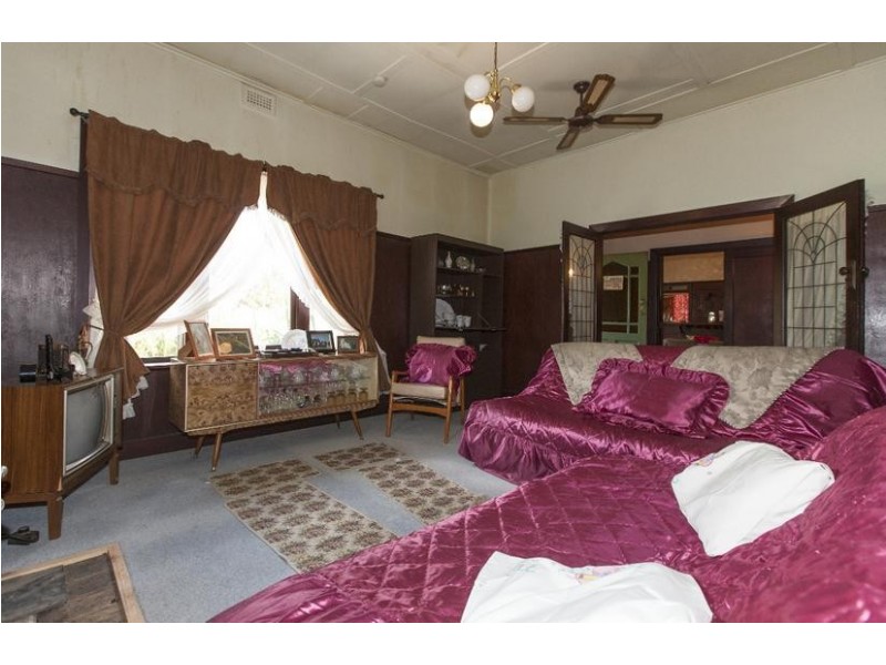 6 Livingstone Street, Beaufort VIC 3373