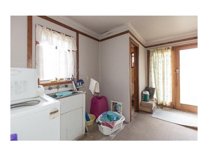 6 Livingstone Street, Beaufort VIC 3373