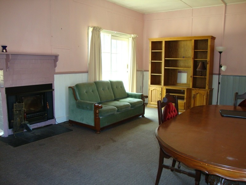 38 High Street, Elmhurst VIC 3469